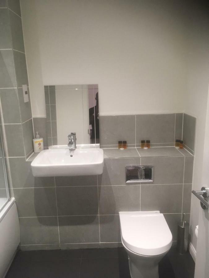 The Central Lodge Dartford Buitenkant foto